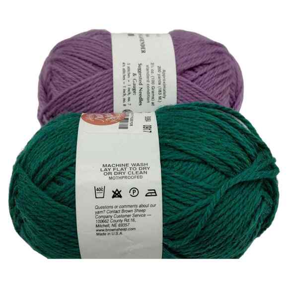 2 Skeins Lambs Pride Super Wash Yarn 100% Wool Emerald City & Mountain Lavender - Picture 9 of 9